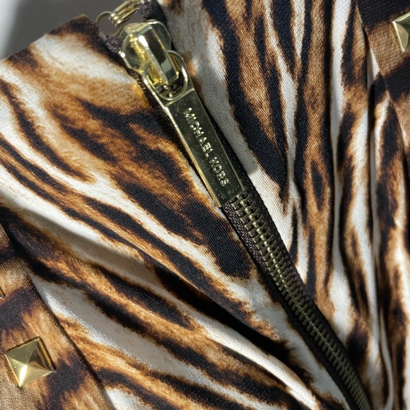 Used once Michael kors maxi leopard print with gold detail dress - Picture 4 of 6